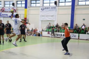 Handbal: Universitatea a câștigat trofeul memorial „Mihai Mironiuc”