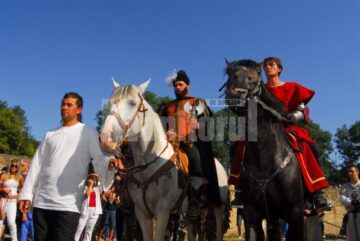 Scene de istorie: Călătorie în trecut, printre domnițe și cavaleri, la Curtea lui Ștefan cel Mare