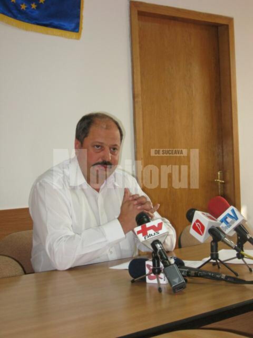 Petru Carcalete: „În zeci de unități școlare s-au început lucrări de reconstrucție, reabilitare sau de reparații capitale și toate au fost întrerupte din cauză că nu mai sunt bani” Petru Carcalete: „În zeci de unități școlare s-au început lucrări de reconstrucție, reabilitare sau de reparații capitale și toate au fost întrerupte din cauză că nu mai sunt bani”