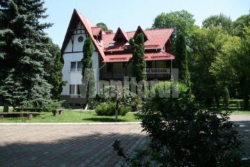 Roata istoriei: Cuibul nomenclaturii de partid de la Călinești ne costă circa un milion de dolari pe an