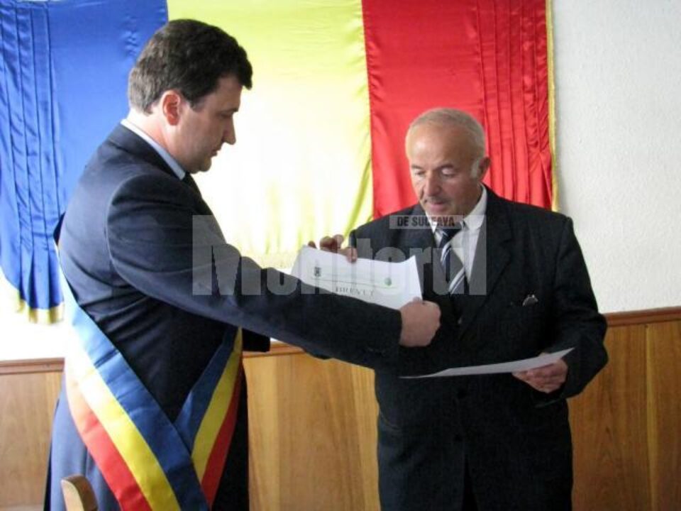 Primarul Gabriel Constantin Șerban și colecționarul Ion Grămadă