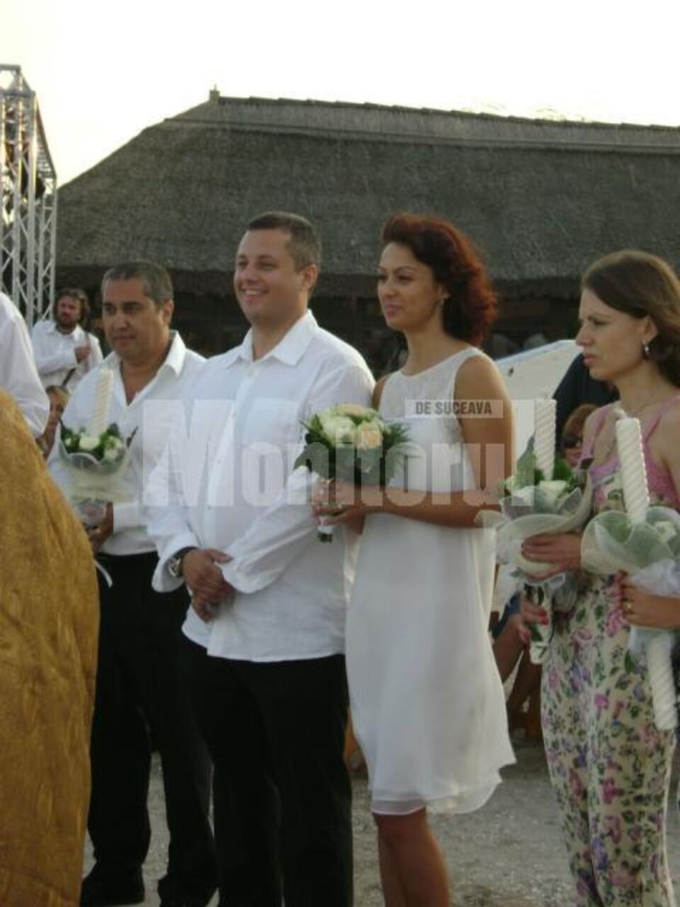 Moment festiv: Adriana Pădureț s-a căsătorit la țărmul mării