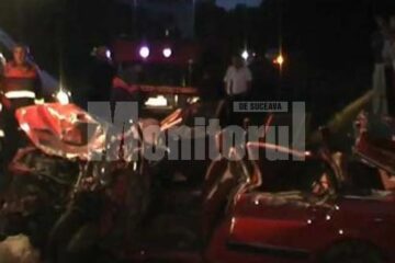 Mașina preotului, transformată într-un morman de fiare vechi