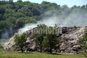 Teoretic, groapa de gunoi a Sucevei ar trebui să fie închisă încă de la începutul anului