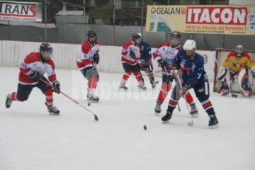 Pentru hocheiștii suceveni, gheața este o amintire