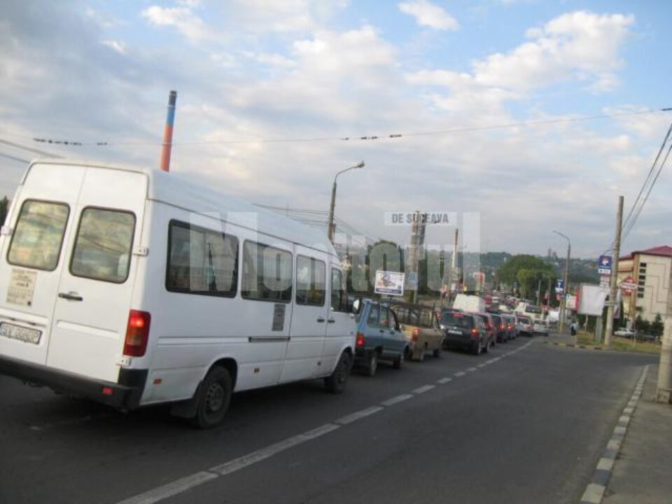 Drumul din Burdujeni spre centrul orașului și invers se parcurge anevoios