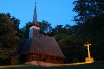 Biserica din Dumbrava Sibiului este supranumită „Capela Sixtină” a bisericilor din lemn. Foto: Ovidiu SOPA