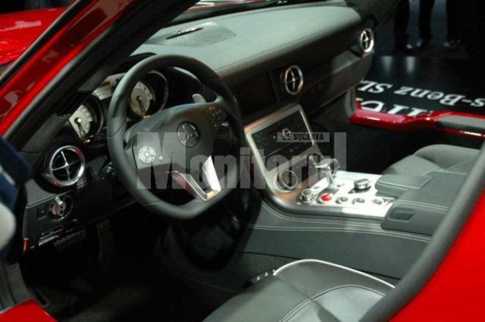 Mercedes SLS AMG