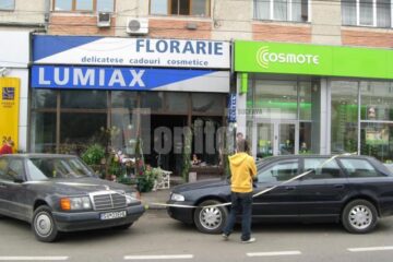 Incendiu la magazinul Lumiax, din cauza unei reclame luminoase