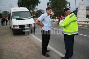 Verificare în trafic: Microbuze de călători, „evaporate” de pe trasee, în timpul unui control ARR