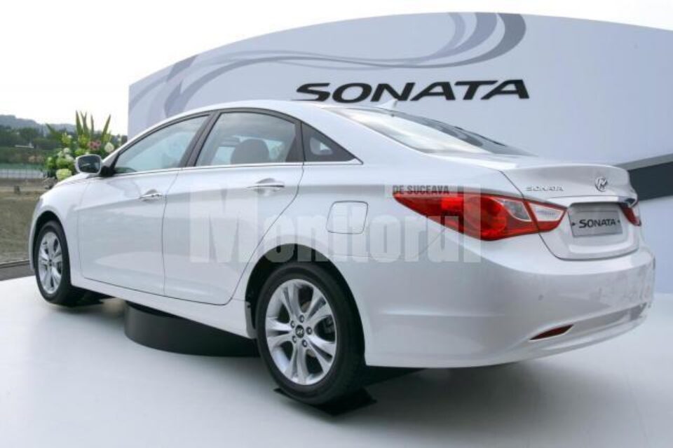 Hyundai Sonata - i40