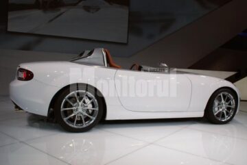 Mazda MX-5 Superlight Concept