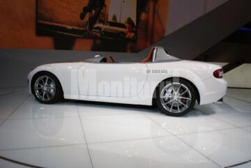 Mazda MX-5 Superlight Concept