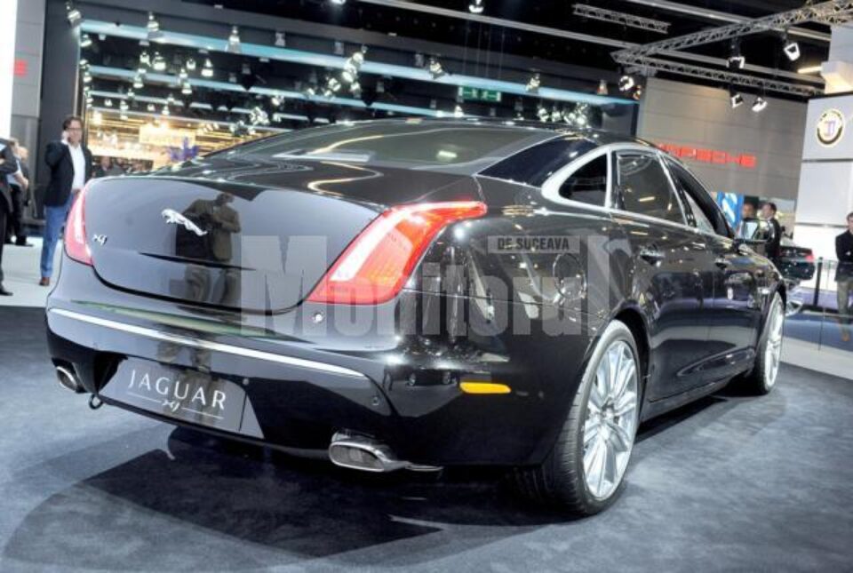 Jaguar XJ