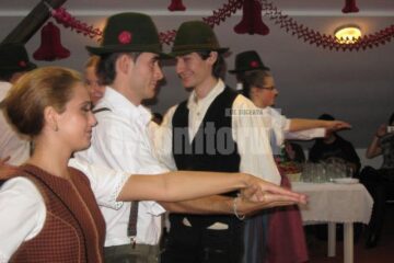 Nou: Comunitatea germană din Suceava a sărbătorit în premieră Oktoberfest