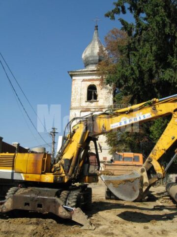 Agresarea patrimoniului - Turnul Roșu