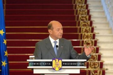 Traian Băsescu: "Cel mai grav lucru este neîncrederea pe care cele două partide o transferă populației" Foto: Sorin LUPȘA