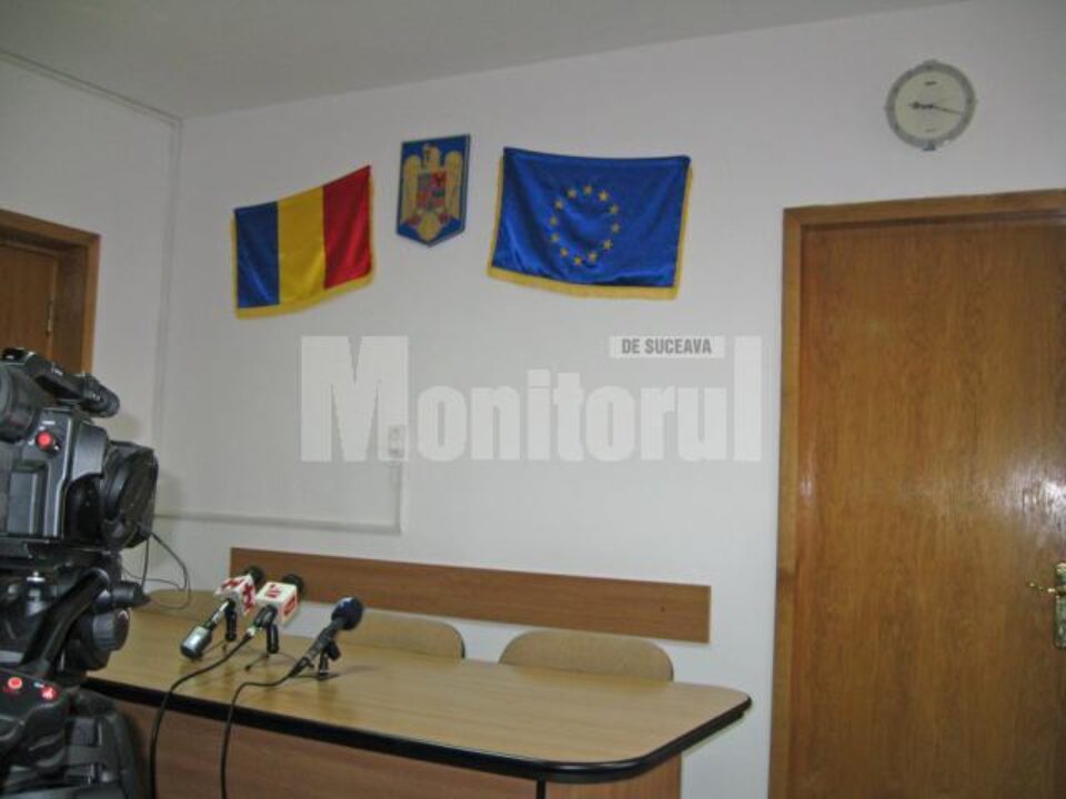 Conferința programată să înceapă la ora 9.00 a debutat cu aproape 20 de minute întârziere Conferința programată să înceapă la ora 9.00 a debutat cu aproape 20 de minute întârziere