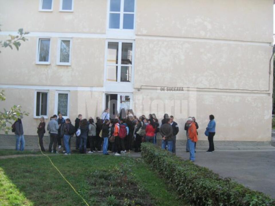 Studenții se feresc de locurile de cazare în căminele de liceu