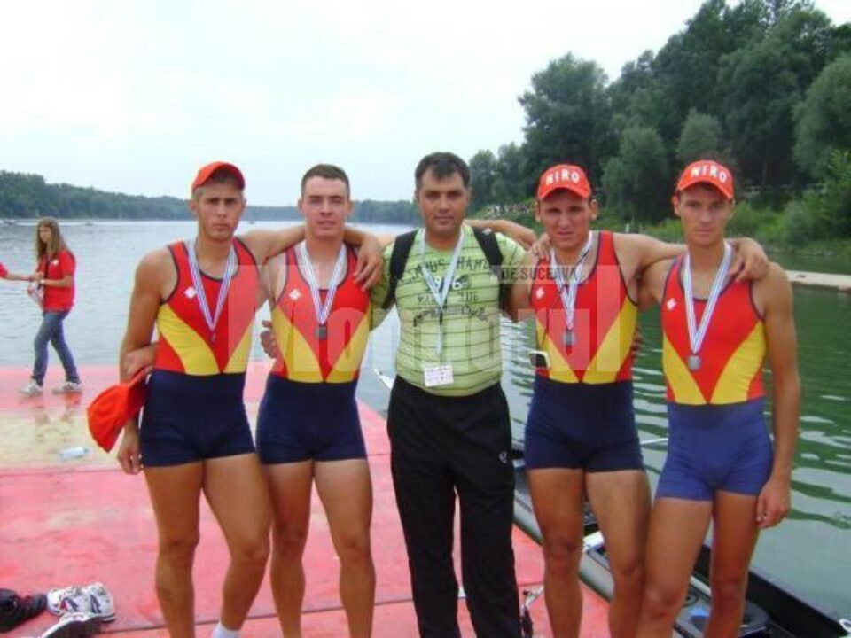Alături de colegi și antrenor la Campionatul Mondial din Austria 2008