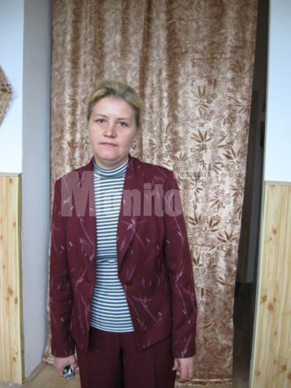 Maria Pleșca, femeia aflată în fruntea localității, cu soț polițist, a fost atacată în propria casă