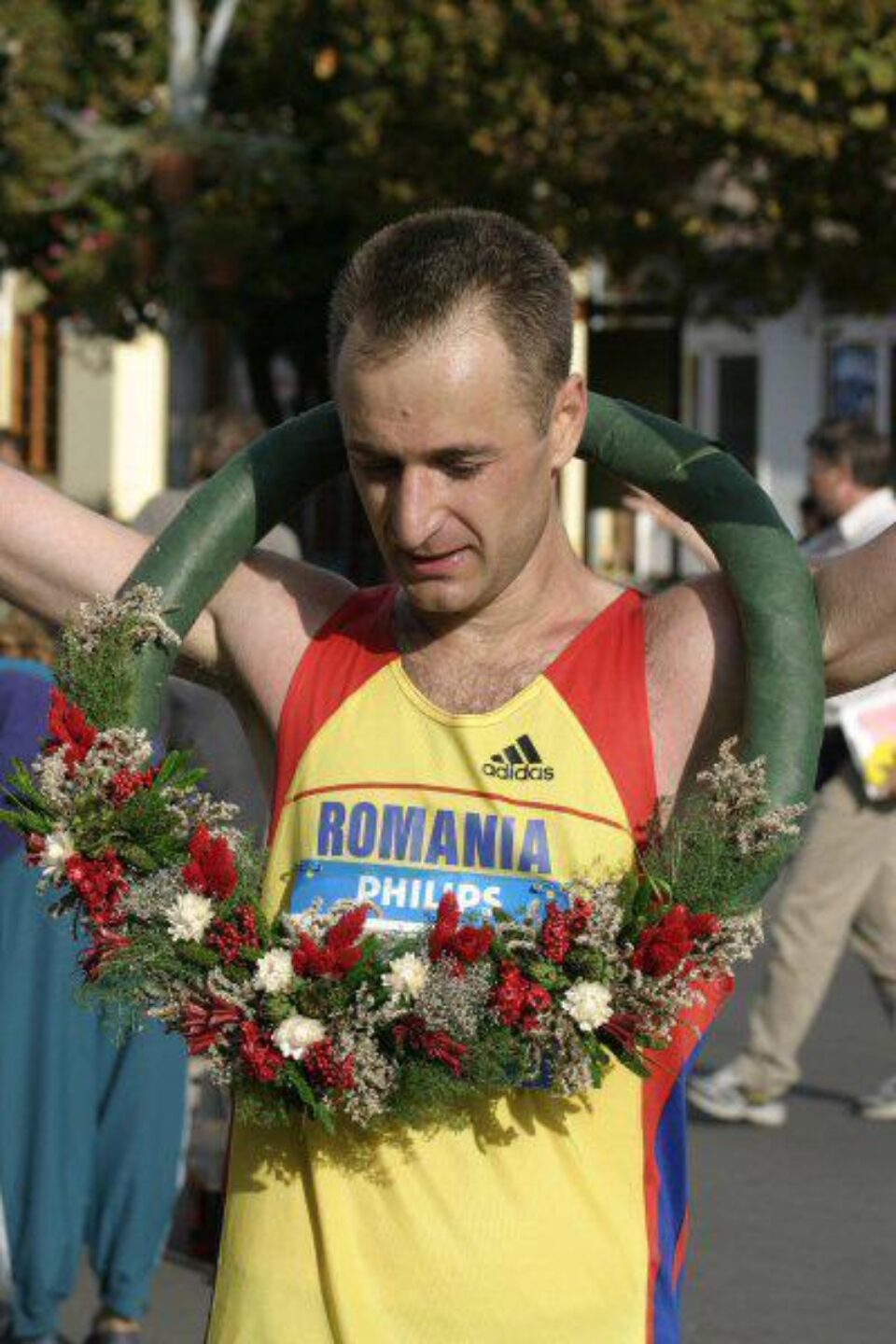 Atletul Silviu Casandra a adunat un braț de medalii