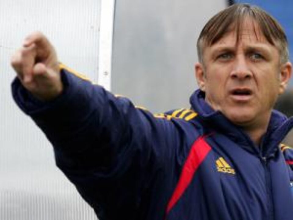 Selecționerul Emil Săndoi a convocat un lot de 21 de jucători pentru partida cu Letonia. Foto: MEDIAFAX