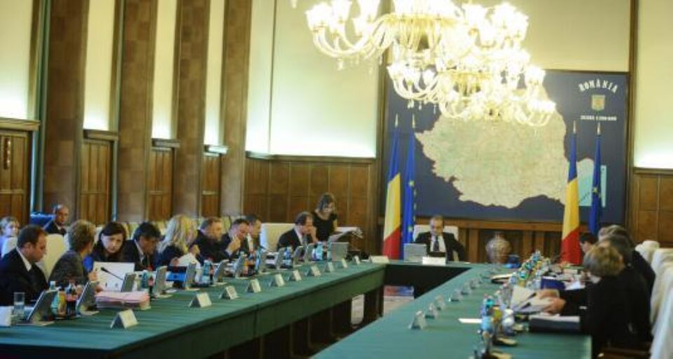 Guvernul se reunește, astăzi, în ședință pentru a aproba ordonanțe de urgență. Foto: CAPP