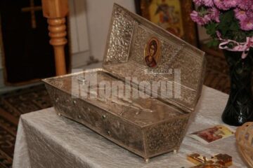 Moaștele Sf. Gheorghe vor rămâne în Biserica “Sf. Cuvioasa Parascheva”, din cartierul Obcini, până pe 22 octombrie