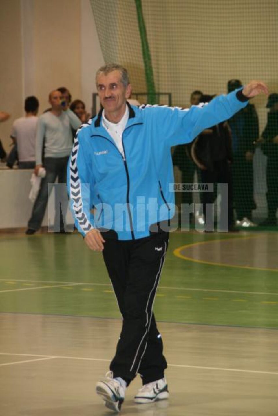 Petru Ghervan a primit felicitări și urări de succes din partea foștilor elevi și colaboratori