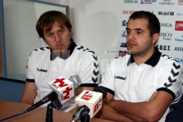 Andrei (dreapta) și Tcaciuc (stânga) nu concept decât victoria în meciul cu Brașovul