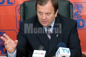 Gheorghe Flutur: „Reprezentanții partidelor s-au baricadat în cabinetele din Parlament și au pierdut legătura cu populația”