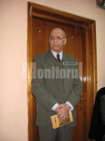 Criticul literar Nicolae Carlan