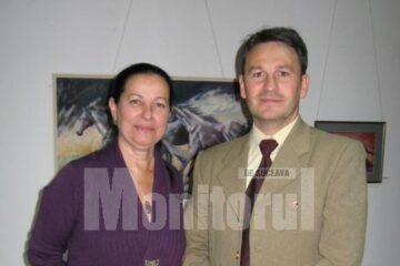 Artiștii expozanți Pusa Pîslaru și Iulian Asimionesei