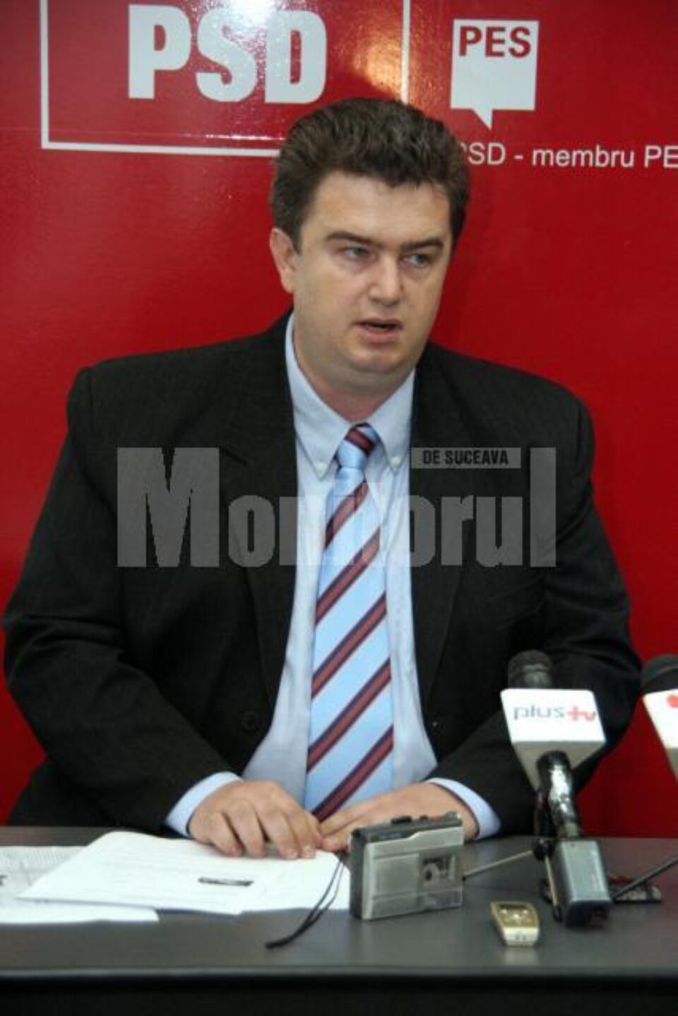 Cătălin Nechifor: „Încearcă să scoată castanele din foc cu mâna Parlamentului”
