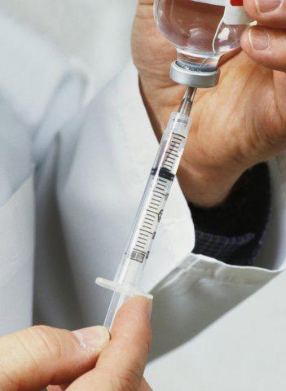 Campania de vaccinare împotriva gripei sezoniere trebuia să înceapă pe 15 octombrie. Foto: DESIGNPICS