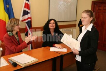 Performanță: 85 de elevi suceveni au obținut diplome de limba engleză din partea Universității Cambridge