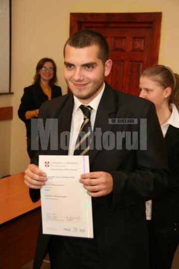 Performanță: 85 de elevi suceveni au obținut diplome de limba engleză din partea Universității Cambridge