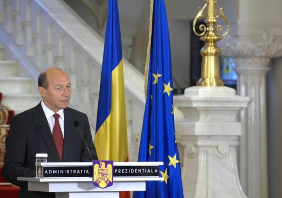 Președintele Traian Băsescu a semnat decretul pentru referendum. Foto: Sorin LUPȘA