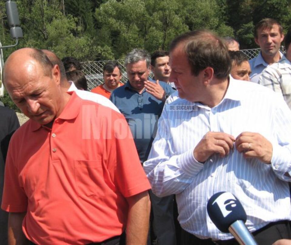 Vacanță activă: Flutur și-a luat concediu de la Consiliul Județean pentru a-i face campanie lui Băsescu