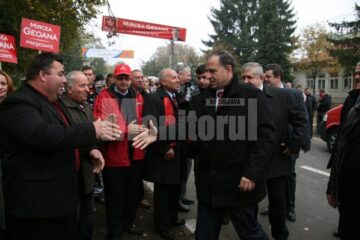 Campanie: Geoană vrea să câștige alegerile după „pârjolul portocaliu” de la Suceava, Botoșani și Neamț