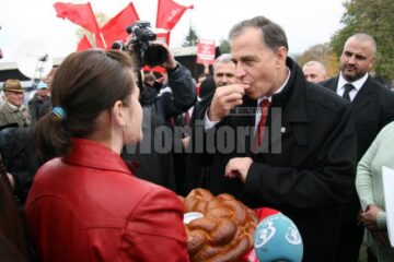 Campanie: Geoană vrea să câștige alegerile după „pârjolul portocaliu” de la Suceava, Botoșani și Neamț