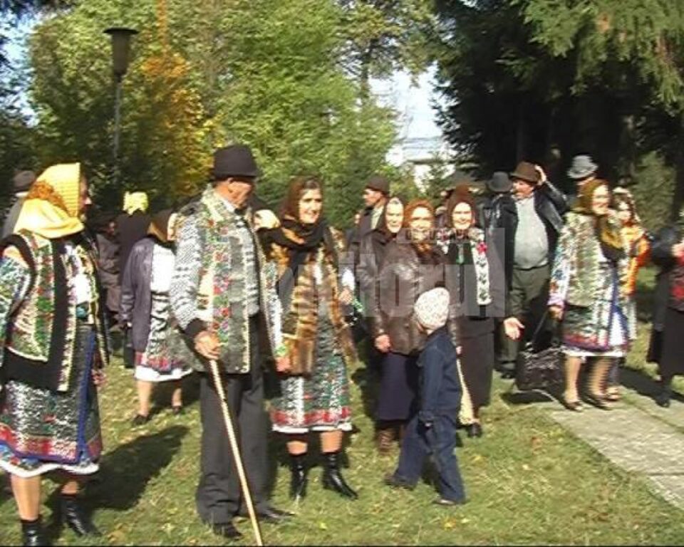 Omenie: Primarul de Șcheia, naș de meserie