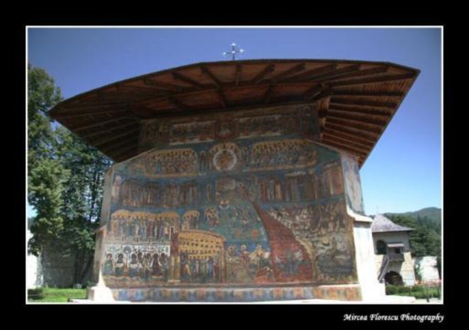 Iadul – pictură exterioară la Voroneț. Foto: Mircea FLORESCU