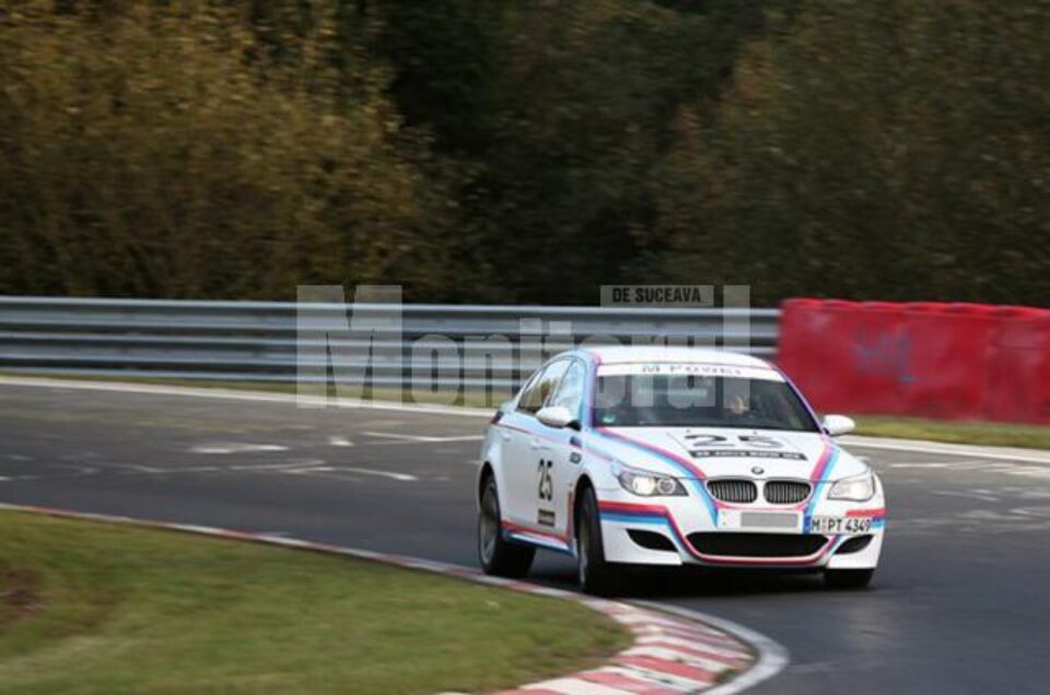BMW M5 CSL
