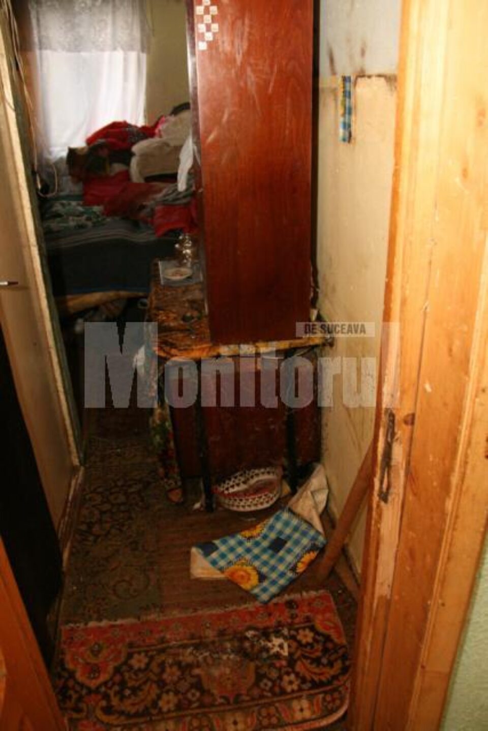 2. Garsoniera chiriașului problemă, înainte de cel de-al doilea incendiu