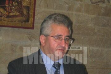 Ion Lungu: „Avem asigurat stocul de material antiderapant, iar utilajele de deszăpezire sunt prezente pe străzile Sucevei de marți seara”