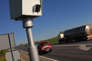 Scandalul legat de cele opt radare fixe care au funcționat timp de câteva luni de zile în județul Suceava continuă. Foto: Gatso