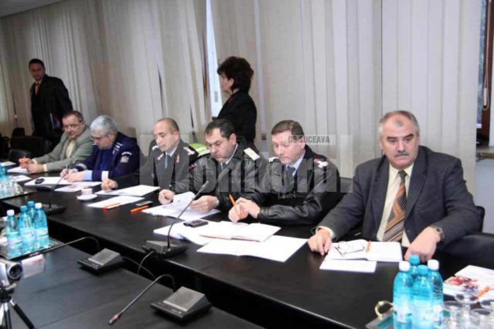 Dotare: Suceava va avea 10 autospeciale performante pentru situații de urgență Dotare: Suceava va avea 10 autospeciale performante pentru situații de urgență