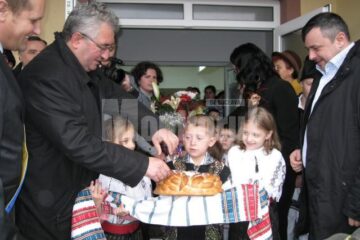 Primarul de Suceava, Ion Lungu, și deputatul PD-L Ioan Bălan, prezenți la inaugurare